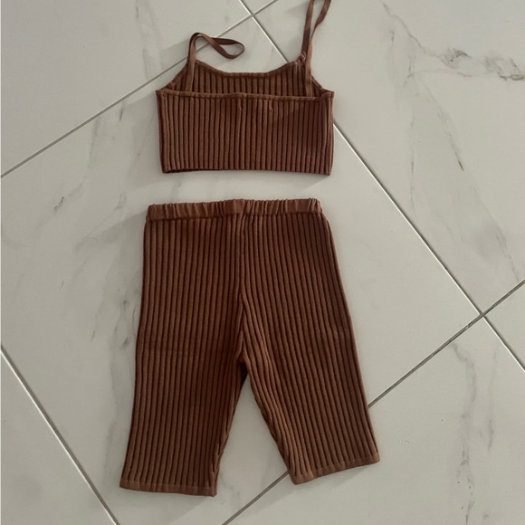 437 Ribbed Crop Set - Picture 4 of 4